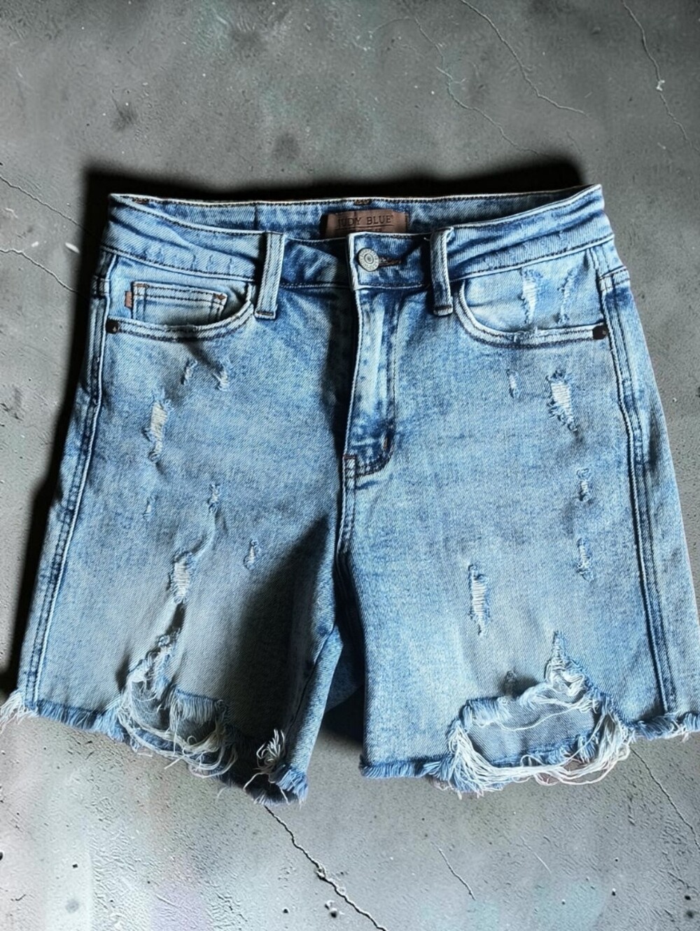 Judy Blue "Boy Crazy" Mineral Wash Light Distressed Ripped Boyfriend Shorts SML